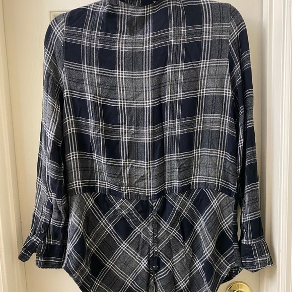 Beach Lunch Lounge Plaid Black and Gray Button Up - Picture 3 of 4